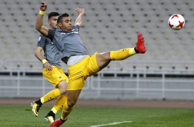 «Ζεστός» ο Γιακουμάκης