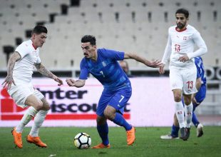 Ετοιμάζεται για υπάλληλος της χρονιάς ο Λάζαρος (ΦΩΤΟ)