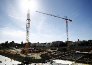 Εργασία και χαρά στη Νέα Φιλαδέλφεια (vid)