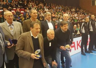 Βραβεύτηκε ο Αγγελόπολος και η Σλάβια Πράγας