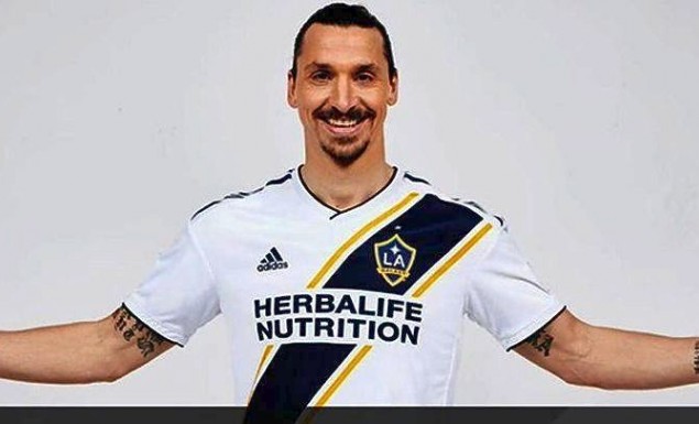 Σμιντ: «Ο Ίμπρα δεν είνα φυσιολογικός άνθρωπος» Σμιντ: «Ο Ίμπρα δεν είνα φυσιολογικός άνθρωπος»