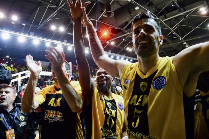 Οι «βόμβες» του Σάκοτα (vid)