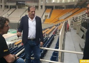 Ο Αγγελόπουλος «επιθεωρεί» το ΟΑΚΑ (PICS)