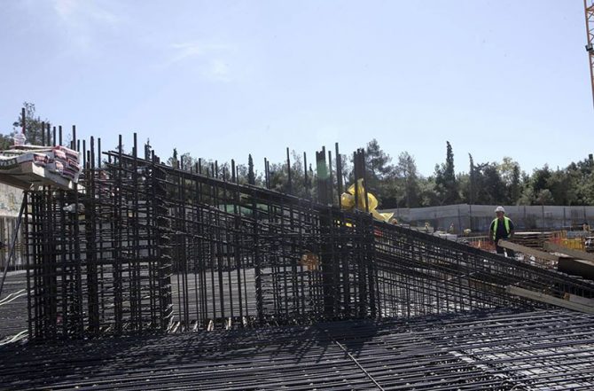 Πρώτη ξενάγηση στο εργοτάξιο «Αγιά Σοφιά» Πρώτη ξενάγηση στο εργοτάξιο «Αγιά Σοφιά»