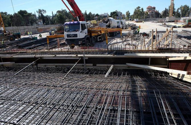 Υψώνεται η «Αγία Σοφία» (vid)