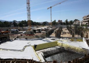 Ξεκίνησε να υψώνεται και ο πρώτος πυλώνας! (pics)
