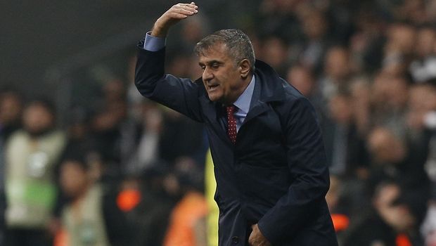 Διακοπή στο Φενέρμπαχτσε – Μπεσίκτας, τραυματίστηκε ο Γκιουνές Διακοπή στο Φενέρμπαχτσε – Μπεσίκτας, τραυματίστηκε ο Γκιουνές