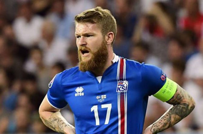 Εμπλέκουν την ΑΕΚ σε σενάρια με τον Γκούναρσον