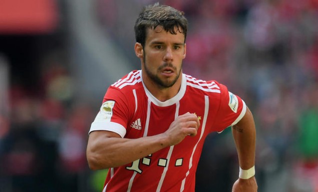 Κοιτάζει τον Μπερνάτ της Μπάγερν η Ατλέτικο Κοιτάζει τον Μπερνάτ της Μπάγερν η Ατλέτικο