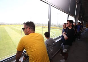 Οι κάτοχοι ΑΕΚFC Mastercard συνάντησαν τους πρωταθλητές στα Σπάτα!