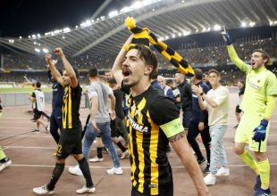 Σιμόες: «Εθισμένος στην ΑΕΚ – Ηγέτης ο Μελισσανίδης»