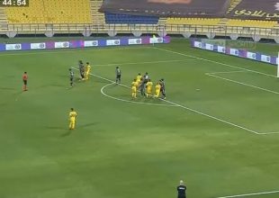 Η απίθανη γκολάρα του Σνάιντερ με φάουλ!