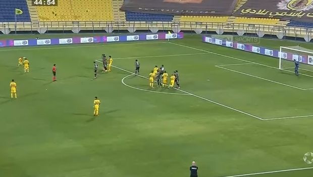 Η απίθανη γκολάρα του Σνάιντερ με φάουλ! Η απίθανη γκολάρα του Σνάιντερ με φάουλ!