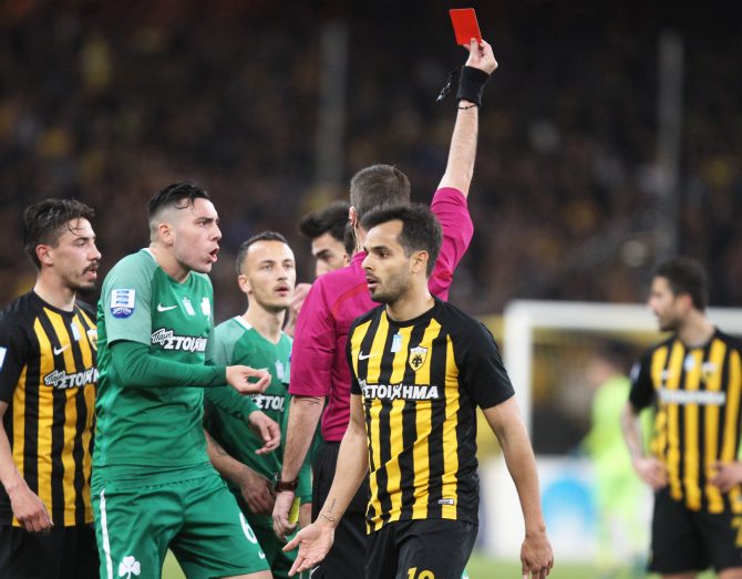 «Ξεβράκωμα» και άριστα για τον Θάνο! «Ξεβράκωμα» και άριστα για τον Θάνο!