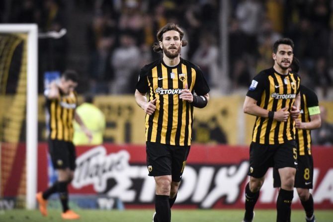 Ένας τοίχος στην άμυνα της …ΑΕΚ