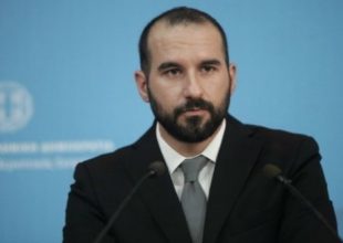 Απειλητικό τηλεφώνημα από Μαρινάκη καταγγέλλει ότι δέχτηκε ο Τζανακόπουλος (pic)