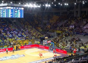 Ζεσταίνει την ατμόσφαιρα ο κόσμος! (VIDEO)