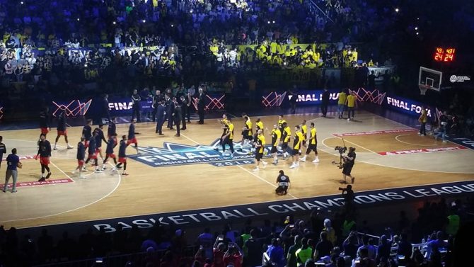 KAE AEK: «Ελάτε νωρίς και κάντε θόρυβο» (vid)