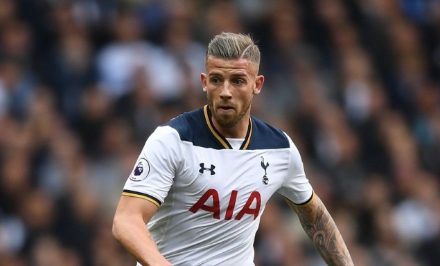 Θέλει Μαρσιάλ για να δώσει Αλντερβάιρελντ στην Γιουνάιτεντ η Τότεναμ