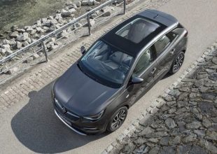 Opel με θέα τον ήλιο και τ’ αστέρια