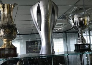 H κούπα στην θέση της (pic)