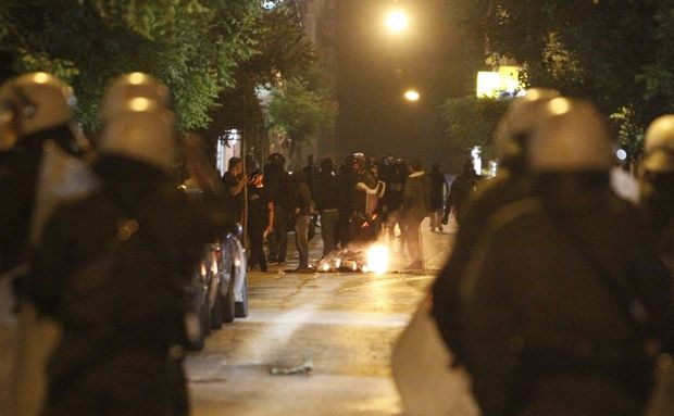 Καρτέρι οπαδών με βαρύ εξοπλισμό στην Αθήνα