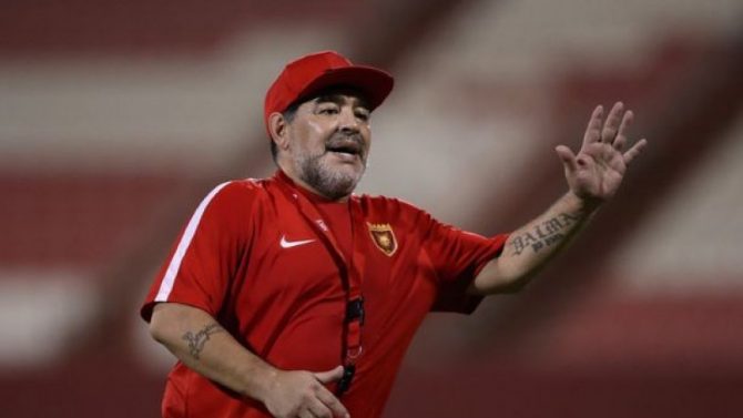 Ζήτησε τετραπλασιασμό του συμβολαίου του και απολύθηκε ο Μαραντόνα!