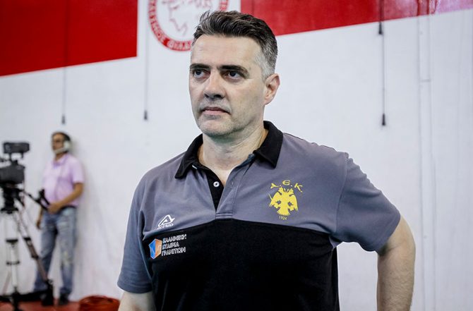 Γραμματικός: «Ο πληγωμένος Ολυμπιακός θα προσπαθήσει να αντιδράσει»