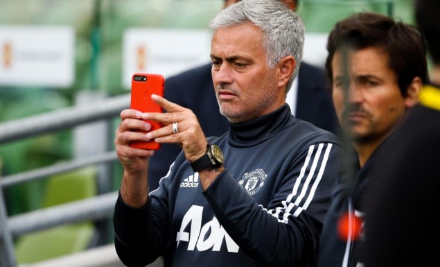 Διέγραψε το instagram του λόγω της ήττας στο Κύπελλο από την Τσέλσι ο Μουρίνιο