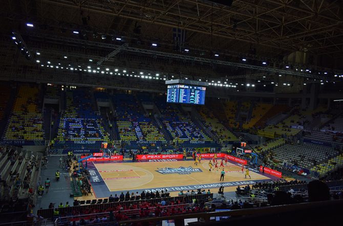 Το AEK1924 δίπλα στη Βασίλισσα στο Final 4 (ΦΩΤΟ-ΒΙΝΤΕΟ)