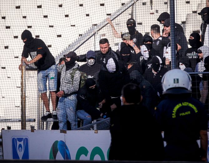 Ετοιμάζουν προβοκάτσια με τις προσκλήσεις!