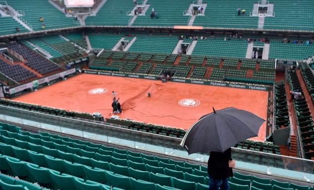 Η βροχή σταμάτησε τον Ναδάλ