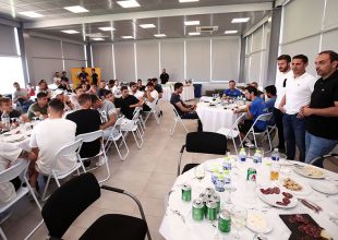 «Εμείς θα μιλήσουμε εντός γηπέδου, ΟΛΟΙ μαζί ενωμένοι!»
