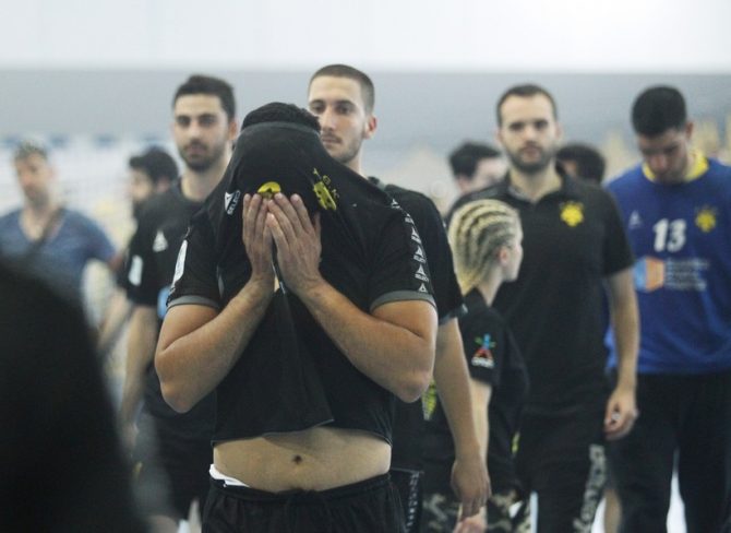 Δεν υπάρχει χρόνος για δάκρυα