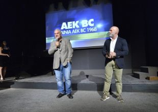 Χρυσά τρόπαια για ΑΕΚ και «1968»