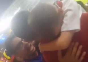 Το πιο όμορφο στιγμιότυπο του Μουντιάλ: Κολομβιανοί παρηγορούν Πολωνό πιτσιρικά