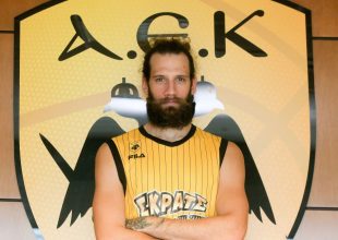 Στην ΑΕΚ ο Γιαννόπουλος (pics)