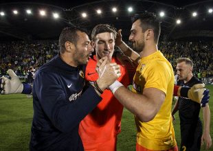 Για γέλια: Απουσιάζουν οι Μπάρκας-Τσιντώτας απ’τις υποψηφιότητες του κορυφαίου τερματοφύλακα