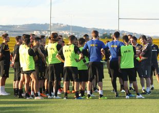 Πρώτη για Βίτορ – Εκτός οι «τρεις»