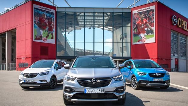 Τριπλέτα πρωτιάς πωλήσεων η Opel X-Family