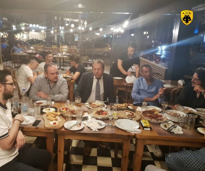 Δείπνησαν μαζί Αγγελόπουλος-Μπάνκι