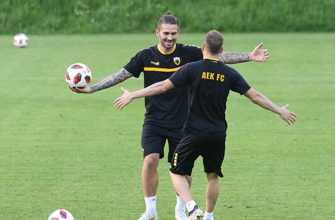 Η απογευματινή προπόνηση απ’ την ματιά της ΑΕΚ (ΦΩΤΟ)