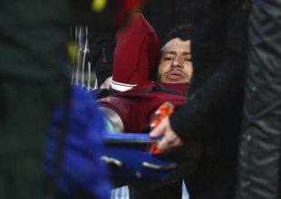Σοκ με Όξλεϊντ Τσέιμπερλεϊν στη Λίβερπουλ, χάνει όλη τη νέα σεζόν