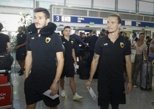 Στο αεροπλάνο η ΑΕΚ (PICS)