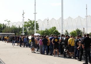 Κυκλοφορούν και κάνουν πάταγο…