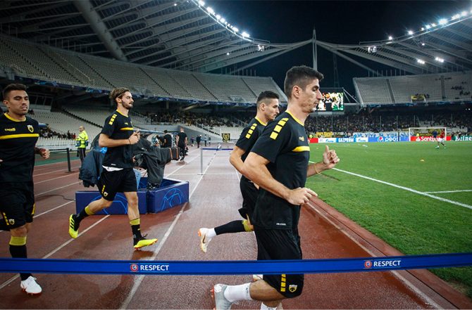 Η είσοδος των ομάδων – «κουνάει» το σεντόνι (VIDEO)
