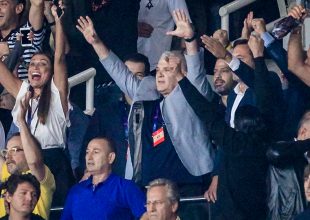 Τρέλα Μελισσανίδη στα επίσημα! (PICS)