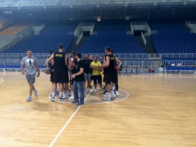 Πρώτη γνωρίμια για Ματσιούλις, Γκρίφιν και Μέις στη Βασίλισσα