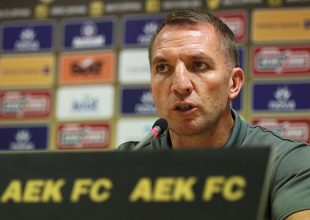 Ρότζερς: «Σεβόμαστε την ΑΕΚ, να σταθούμε δυνατοί!»