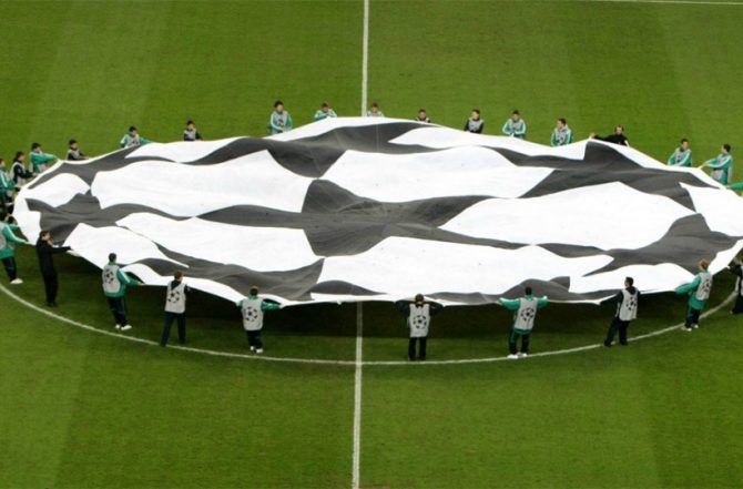 Και το σεντόνι τεντώνεται (VIDEO)